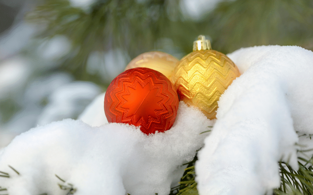 Simple Holiday Decorating Ideas for Clemson Campus Housing (Without Overdoing It)